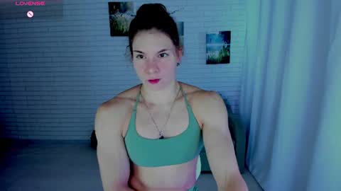 Snapshot of lisa_ree_ chatting on July 26, 2026, 4:09 am lisa online show from July 26, 2026, 4:09 am