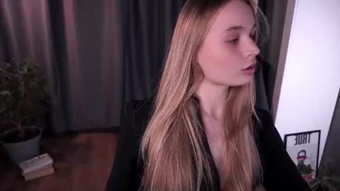 Elisabeth or Lisa online show from November 2, 2025, 8:44 pm