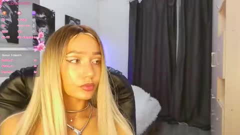 Lisa online show from November 7, 2025, 2:28 pm