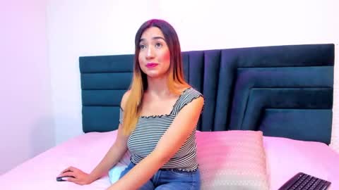 Snapshot of lisa_white_ chatting on January 12, 2025, 9:08 pm lisa white online show from January 12, 2025, 9:08 pm