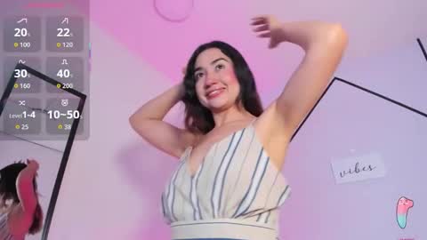 lisa white  online show from November 23, 2025, 1:11 pm