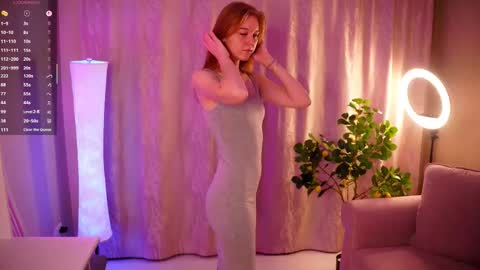 Snapshot of lisagriswell chatting on November 6, 2025, 4:41 pm Molly online show from November 6, 2025, 4:41 pm