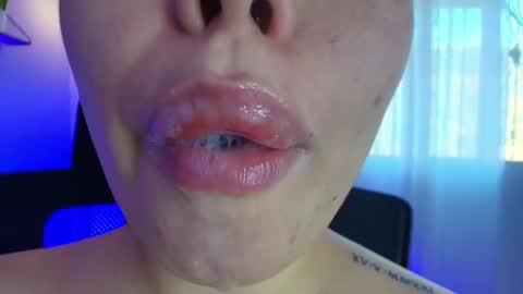 Lisbet online show from January 31, 2025, 9:59 pm