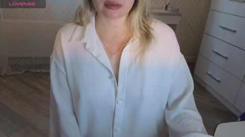 Snapshot of lisenok26 chatting on August 2, 2026, 11:08 am Anna online show from August 2, 2026, 11:08 am