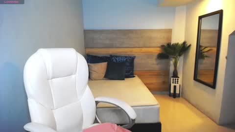 Liseth Fox online show from January 4, 2025, 1:42 am