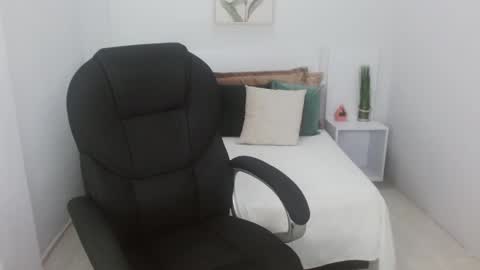 Liseth Fox online show from January 31, 2025, 6:36 pm