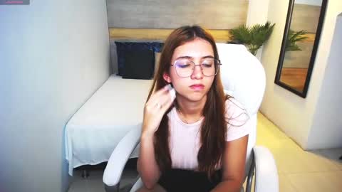 Liseth Fox online show from February 26, 2025, 11:37 pm