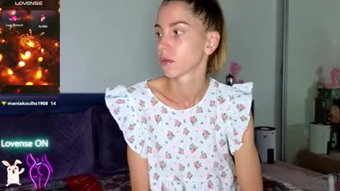 Snapshot of lisi4ka503933 chatting on October 7, 2025, 4:15 pm Lisi4ka online show from October 7, 2025, 4:15 pm