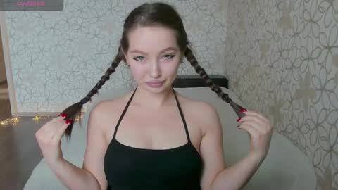 Snapshot of lissa_cristal_ chatting on February 27, 2026, 9:31 am lissa_cristal_ online show from February 27, 2026, 9:31 am