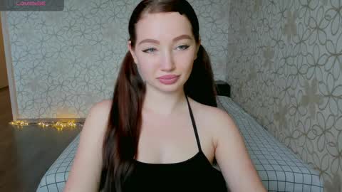 lissa_cristal_ online show from June 8, 2026, 10:04 am