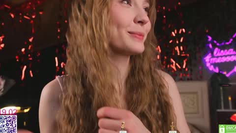 Snapshot of lissa_meooow chatting on February 19, 2026, 7:37 am your Liza again. Next stream Dec. 1 at 2 or 3 GMT online show from February 19, 2026, 7:37 am