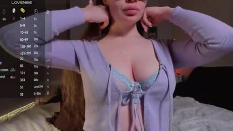 Snapshot of lissa_rose chatting on November 8, 2025, 4:18 pm lissa_rose online show from November 8, 2025, 4:18 pm