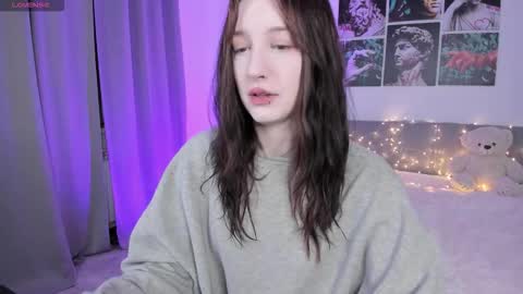 lissameoww online show from October 12, 2025, 1:37 am