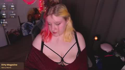 Snapshot of lissamuff chatting on February 14, 2026, 4:15 pm Lissa online show from February 14, 2026, 4:15 pm