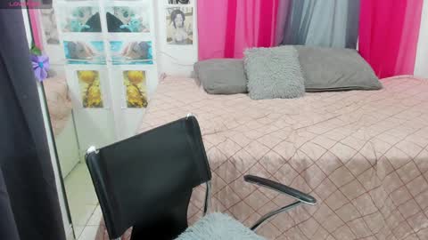 Snapshot of lissavillalobos chatting on December 3, 2024, 9:56 pm lissa online show from December 3, 2024, 9:56 pm