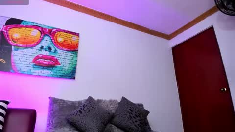 Liss Brown online show from December 19, 2025, 1:29 pm