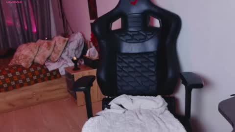 Lissa online show from October 23, 2025, 10:36 am