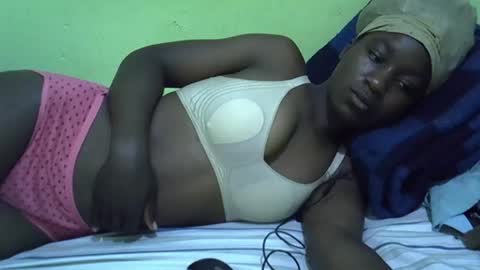 Snapshot of lisssa01 chatting on September 14, 2025, 4:11 am lisssa01 online show from September 14, 2025, 4:11 am