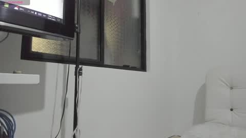 Lis  online show from January 24, 2025, 7:07 pm