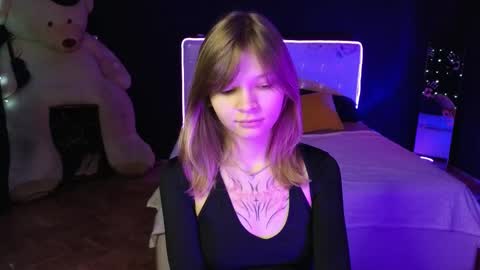 Lena online show from November 12, 2025, 2:23 am