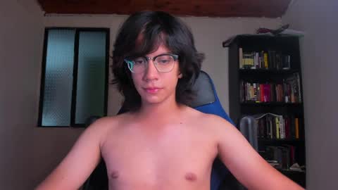 Literateboy online show from April 1, 2026, 1:39 am