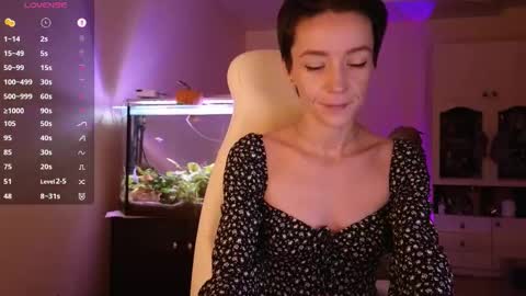 Snapshot of litllle_alis_a chatting on November 24, 2025, 8:52 pm Alisa online show from November 24, 2025, 8:52 pm