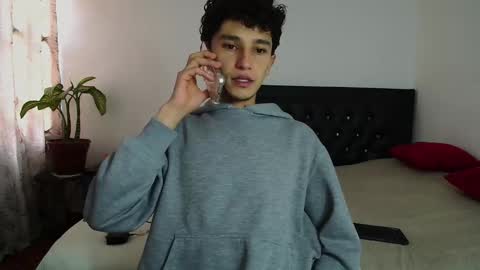 Snapshot of litteb0y chatting on October 22, 2025, 3:01 pm Alejandro online show from October 22, 2025, 3:01 pm