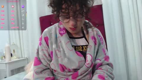  AMY  online show from October 4, 2025, 8:18 pm