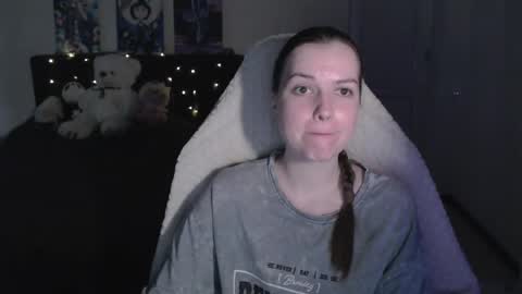 little__flowers online show from May 28, 2026, 9:17 am