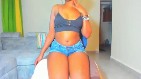 Snapshot of little_africa chatting on December 31, 2024, 4:14 pm little_africa online show from December 31, 2024, 4:14 pm