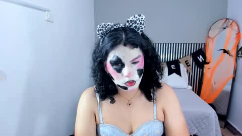 Snapshot of little_alli chatting on October 28, 2025, 9:06 pm L I T T L E A L L I online show from October 28, 2025, 9:06 pm