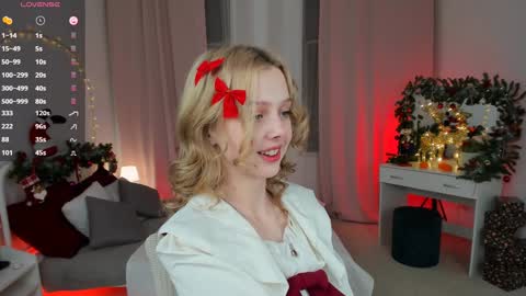 Snapshot of little_anitta chatting on December 21, 2024, 10:08 pm Anita B-day stream on 7TH DEC online show from December 21, 2024, 10:08 pm