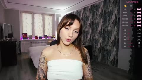 Birdy online show from January 3, 2025, 11:25 am