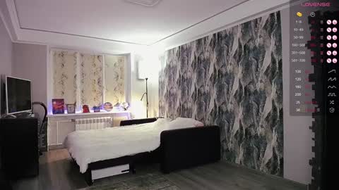 Birdy online show from January 17, 2025, 2:39 pm