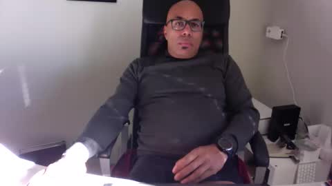 Snapshot of little_buddha chatting on November 4, 2025, 12:15 pm Pure Black Power online show from November 4, 2025, 12:15 pm