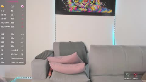 Snapshot of little_caro13 chatting on March 7, 2025, 8:44 pm Independent model carolina online show from March 7, 2025, 8:44 pm