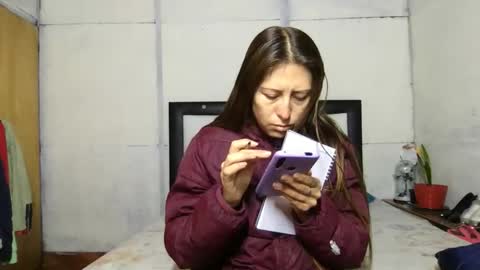 Diablita online show from October 20, 2025, 11:54 am