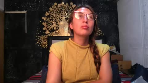 Diablita online show from July 19, 2026, 10:02 pm