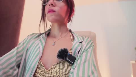 Help me reach 100 likes online show from January 24, 2025, 7:18 pm