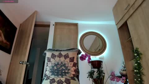 Izzi online show from October 22, 2025, 8:52 pm