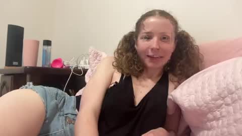 Kitty Chloe and Tamer online show from June 12, 2026, 4:50 pm