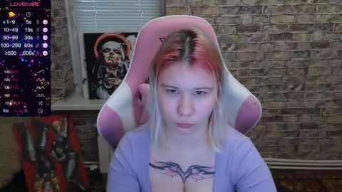 Snapshot of little_kitsune chatting on November 23, 2025, 7:19 am Rachel online show from November 23, 2025, 7:19 am