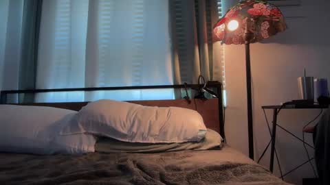 little lies online show from November 14, 2025, 3:11 pm