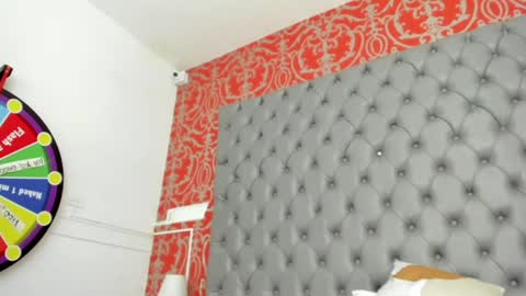 little_lilith_apple online show from February 3, 2025, 1:09 am