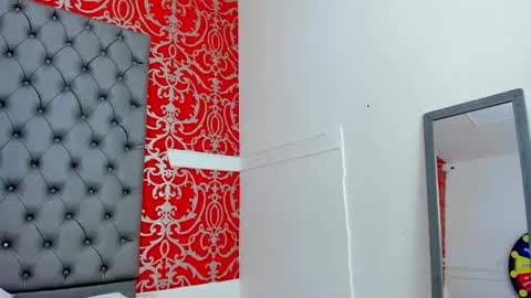 little_lilith_apple online show from February 19, 2025, 1:08 am