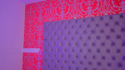 little_lilith_apple online show from September 28, 2025, 6:35 pm