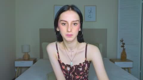 Snapshot of little_mollee chatting on September 10, 2025, 9:15 pm little_mollee online show from September 10, 2025, 9:15 pm