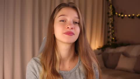 Snapshot of little_poetry chatting on October 11, 2025, 3:54 pm Kiki online show from October 11, 2025, 3:54 pm