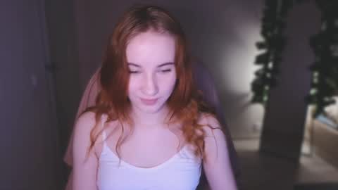 Snapshot of little_pretty_woman chatting on December 12, 2024, 8:10 pm little_pretty_woman online show from December 12, 2024, 8:10 pm