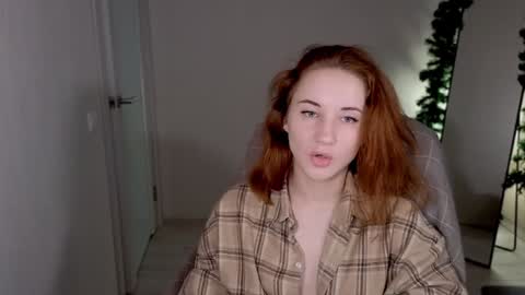 Snapshot of little_pretty_woman chatting on January 31, 2025, 4:38 pm little_pretty_woman online show from January 31, 2025, 4:38 pm